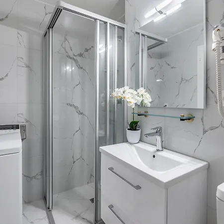 Garden Of Eden 1-bedroom - Lakefront * Montreux