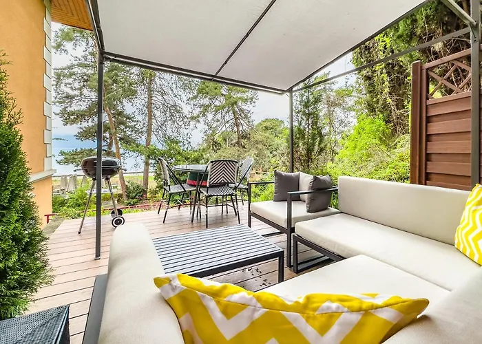 Garden Of Eden 1-bedroom - Lakefront